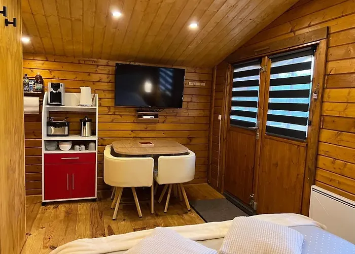 Avec Jacuzzi Privatif Nature & Romantique *